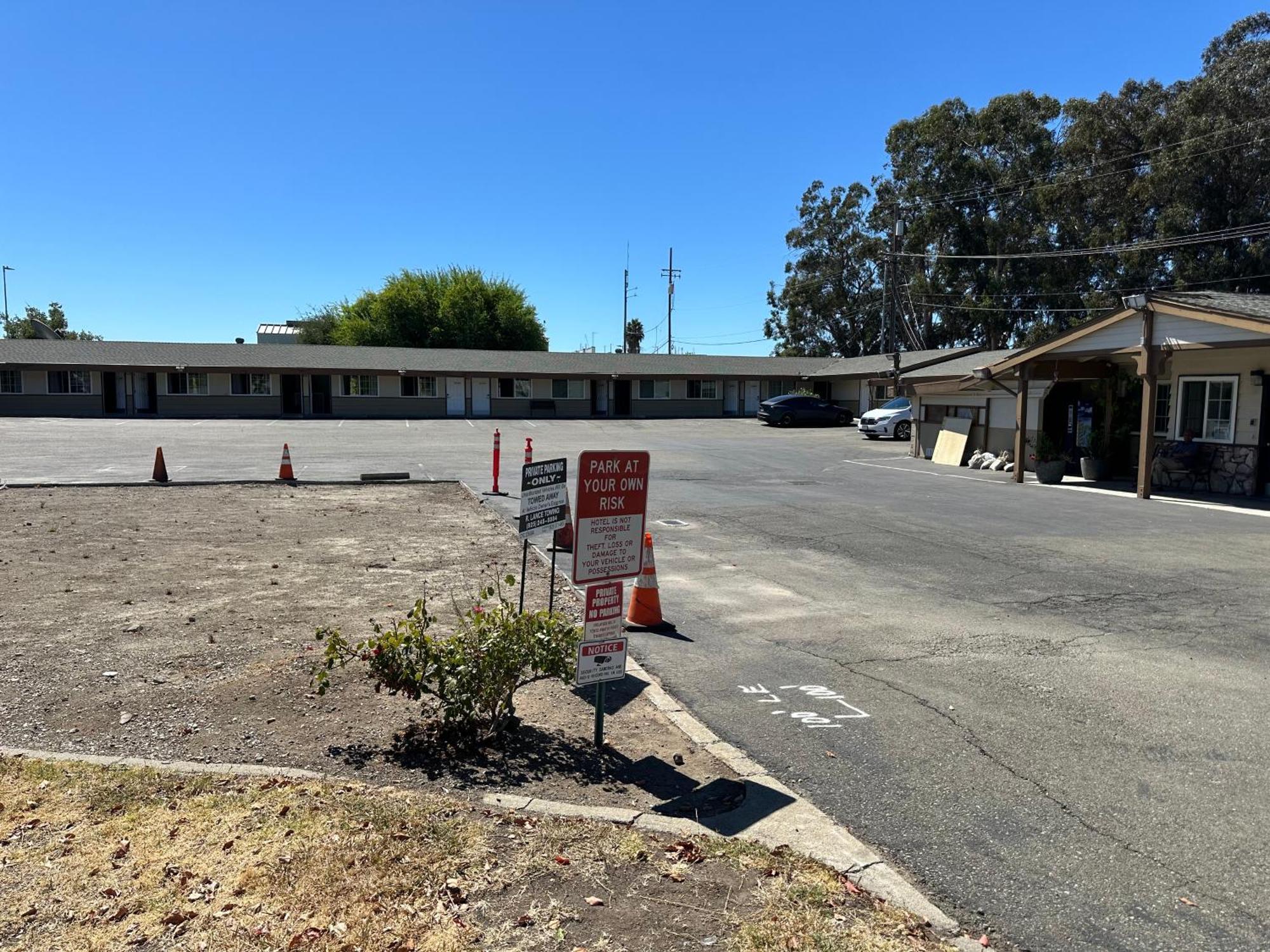 Sands Motel Livermore Eksteriør billede